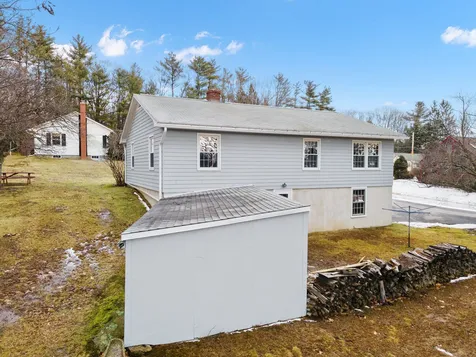 412 Grandview Road Pembroke NH 03275