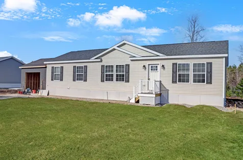 33 Margarets Way Ossipee NH 03864