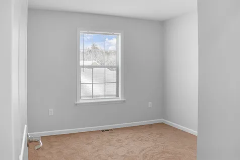 33 Margarets Way Ossipee NH 03864