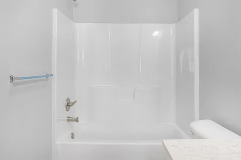 33 Margarets Way Ossipee NH 03864