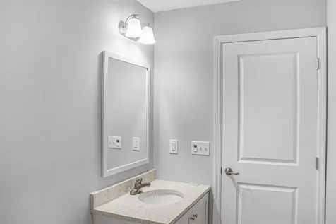 33 Margarets Way Ossipee NH 03864