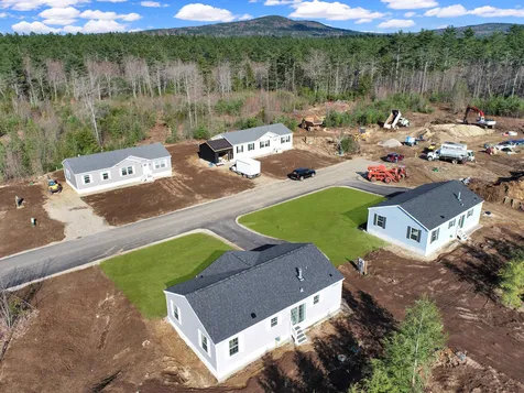 33 Margarets Way Ossipee NH 03864