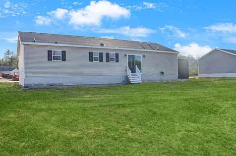 33 Margarets Way Ossipee NH 03864