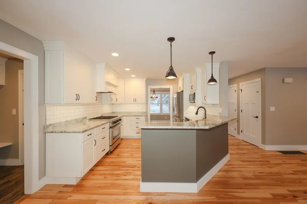 246 Wallace Road Bedford NH 03110