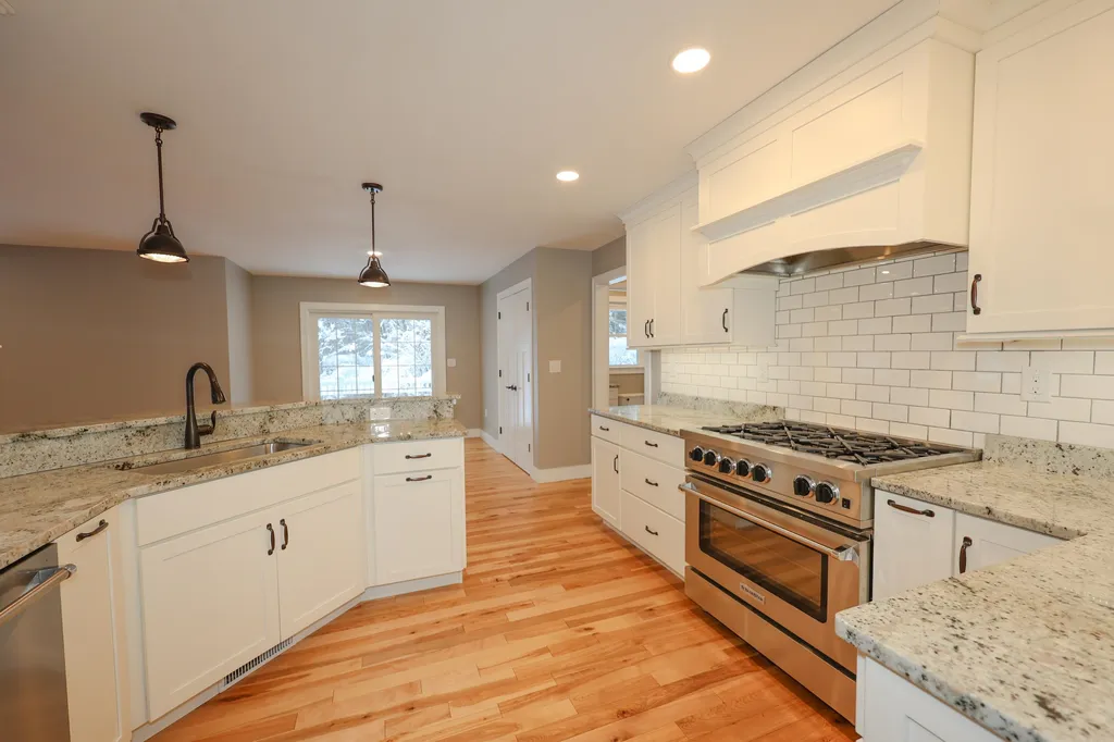 246 Wallace Road Bedford NH 03110