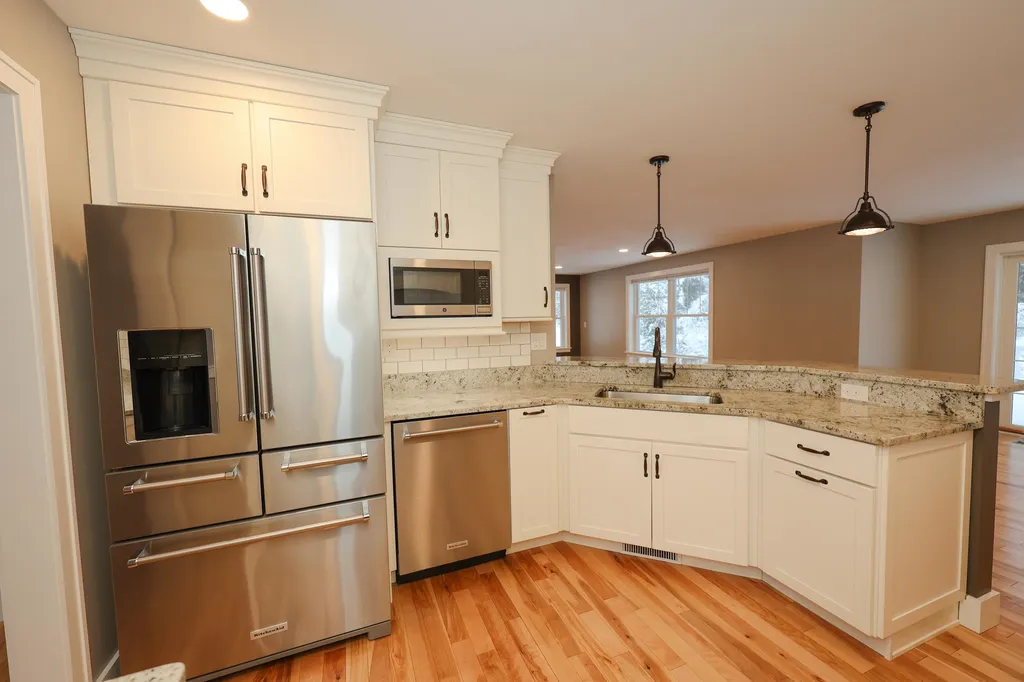 246 Wallace Road Bedford NH 03110
