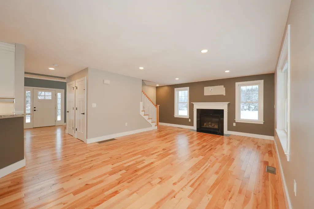 246 Wallace Road Bedford NH 03110