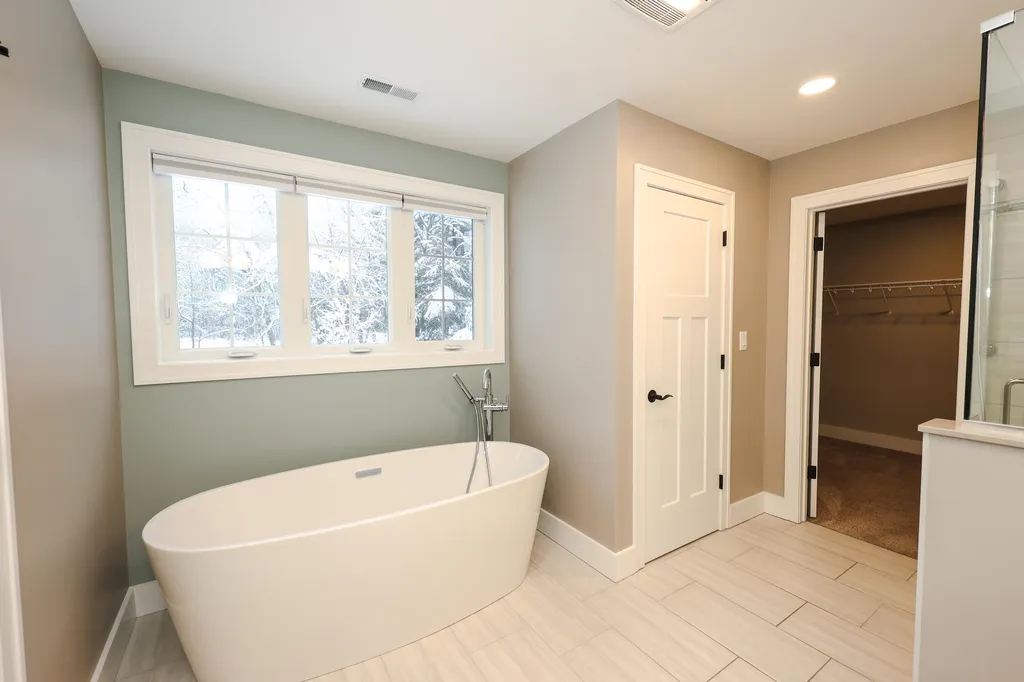 246 Wallace Road Bedford NH 03110