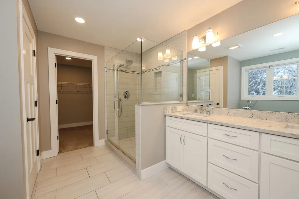 246 Wallace Road Bedford NH 03110