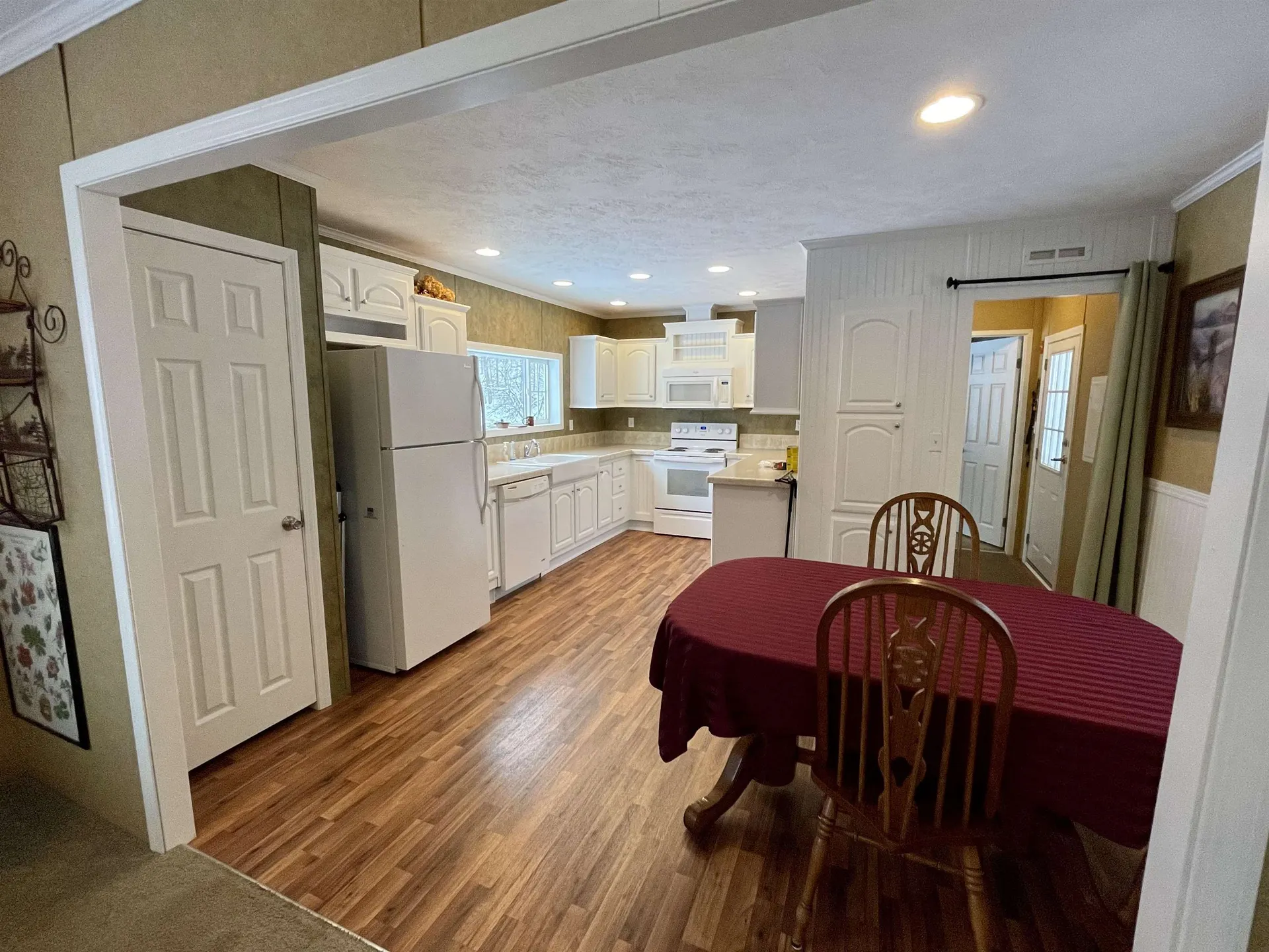 112 Bluebird Lane Lyndon VT 05851