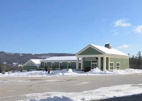709/711 Qii Jackson Gore Adams House Ludlow VT 05149