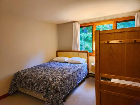 2696 Lake Shore Road Gilford NH 03249