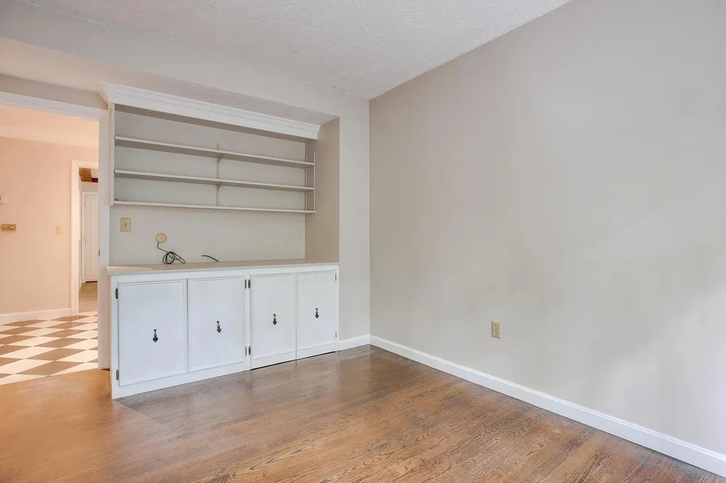27 Buttonwood Road Bedford NH 03110