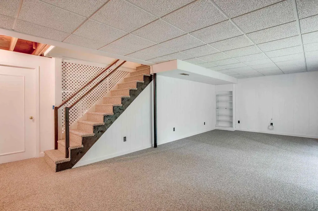 27 Buttonwood Road Bedford NH 03110