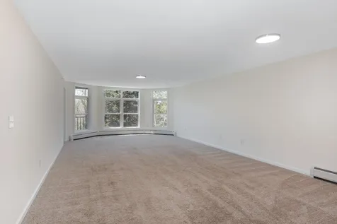 67 Claire Pointe Road Burlington VT 05401