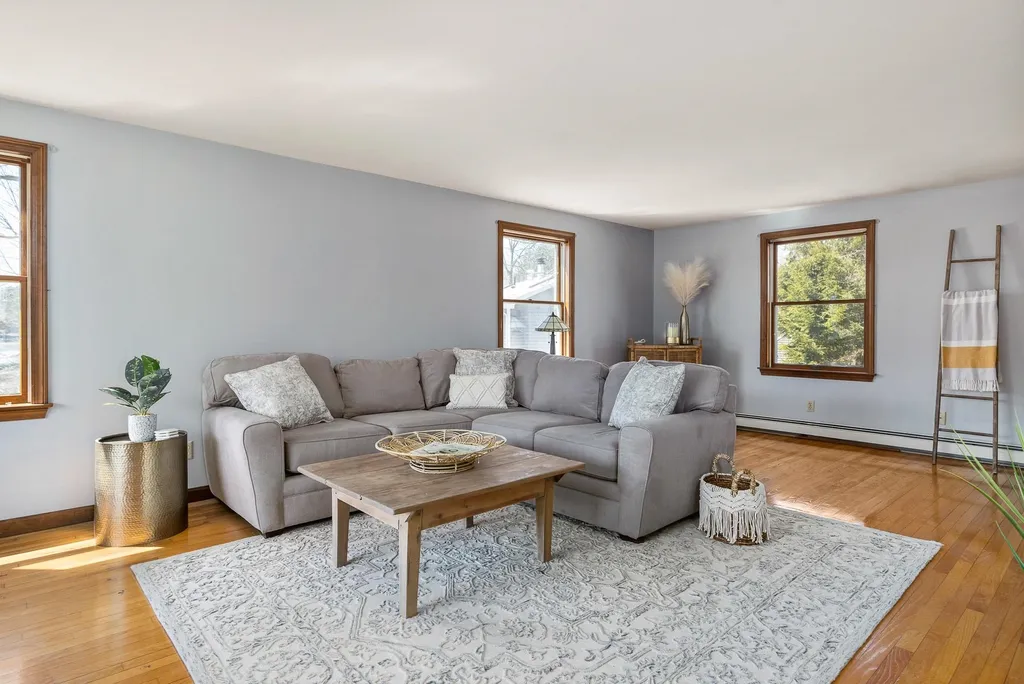 35 Grist Mill Lane New Castle NH 03854