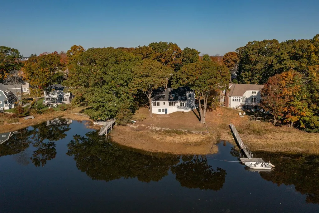 35 Grist Mill Lane New Castle NH 03854