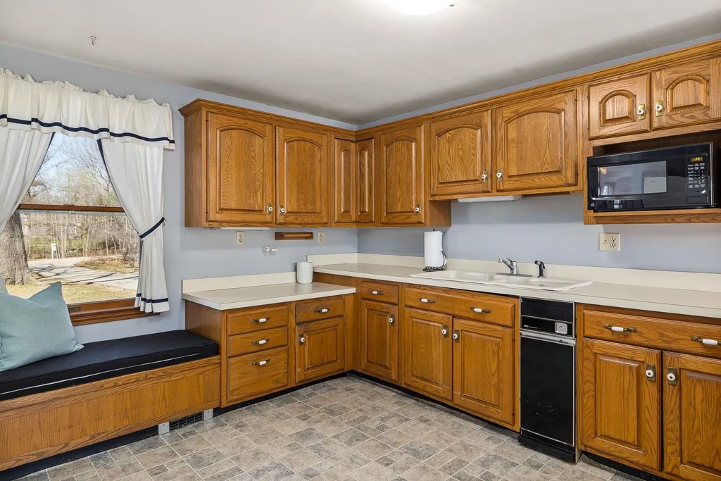 35 Grist Mill Lane New Castle NH 03854
