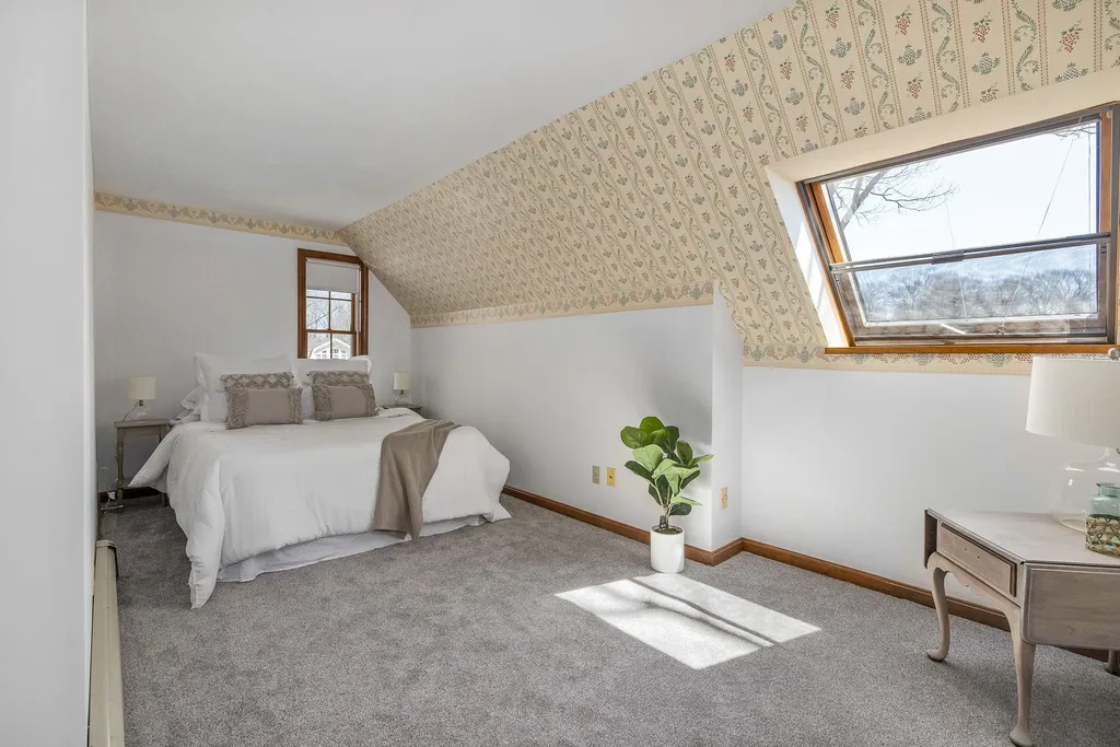 35 Grist Mill Lane New Castle NH 03854