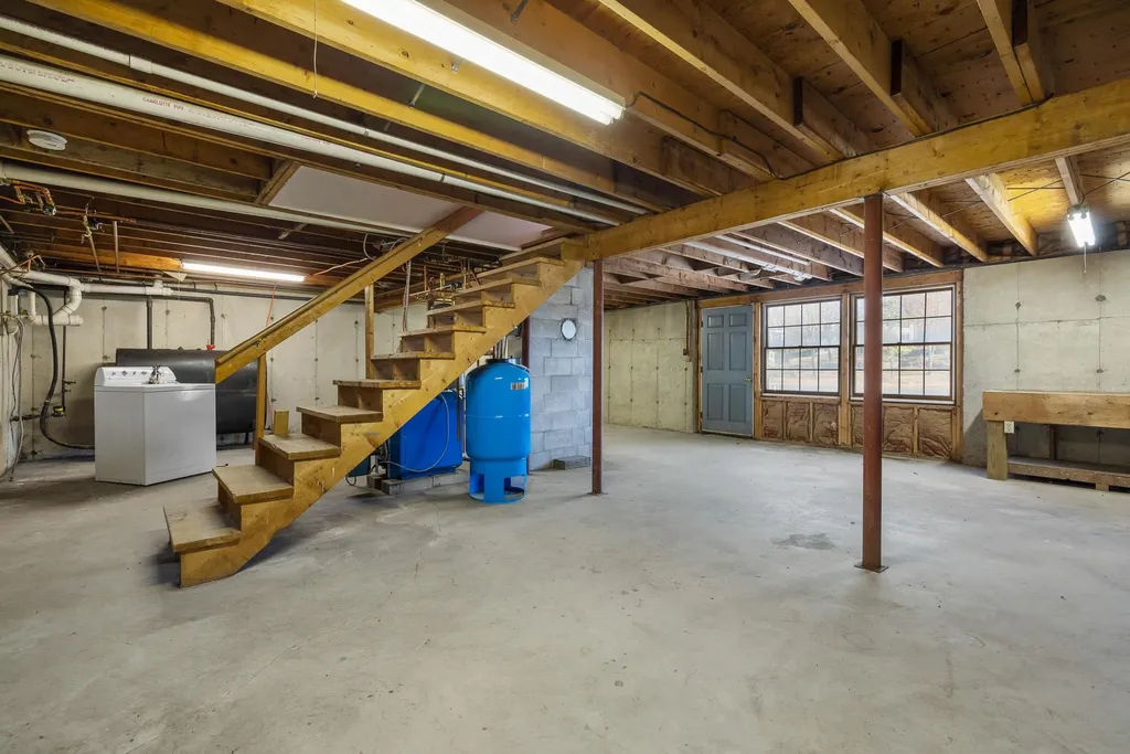 35 Grist Mill Lane New Castle NH 03854