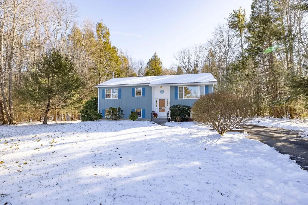 34 Lisa Beth Circle Dover NH 03820