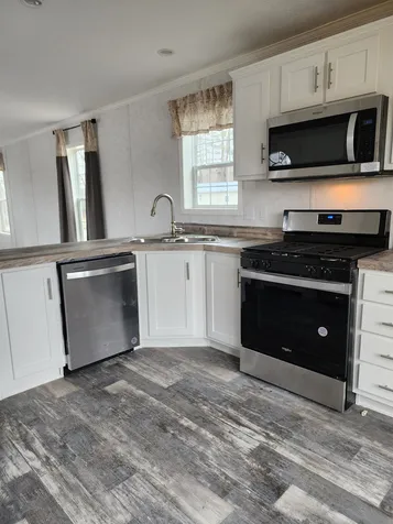 15 Elizabeth Drive Boscawen NH 03303