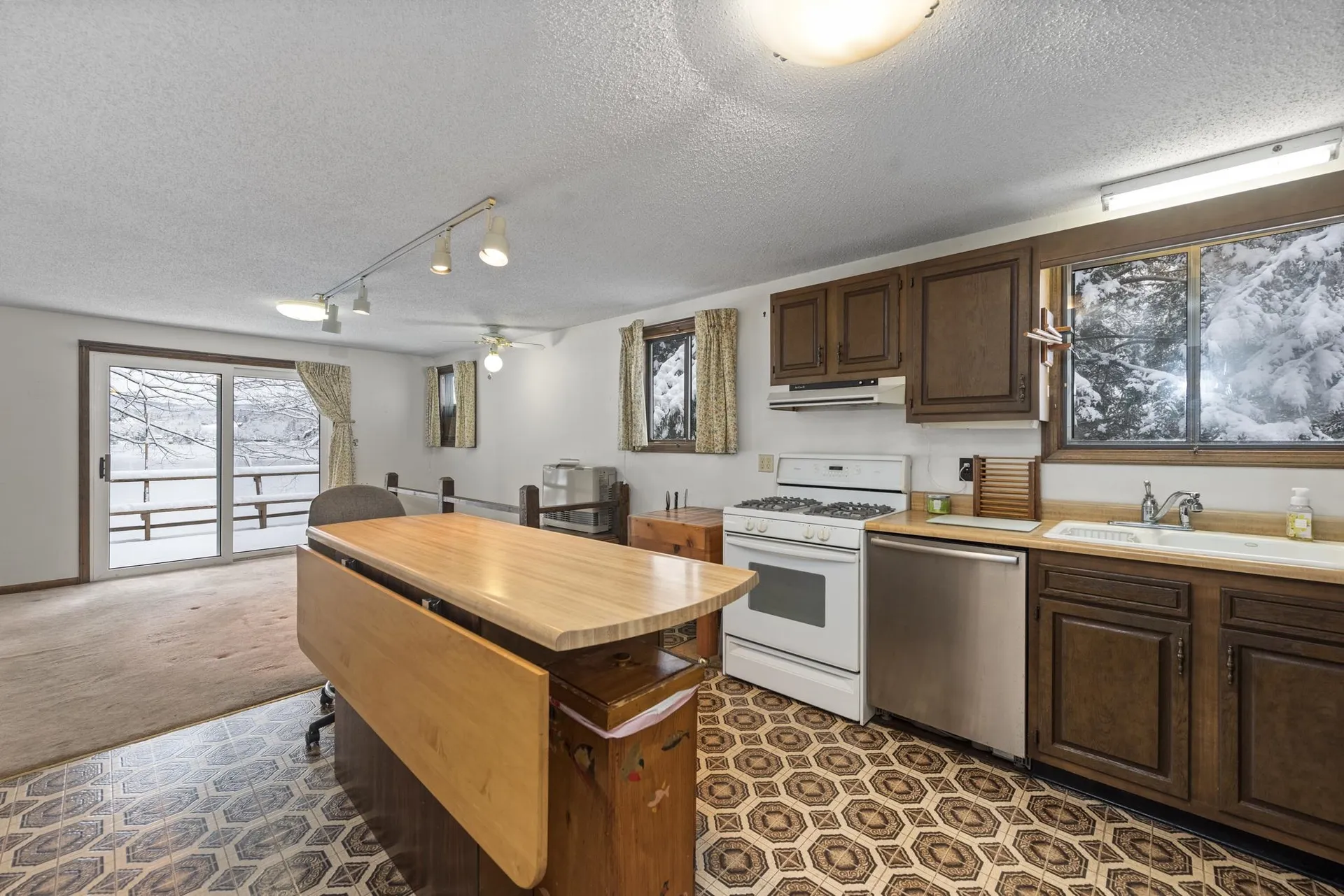 85 Arrowhead Point Road Bristol NH 03222