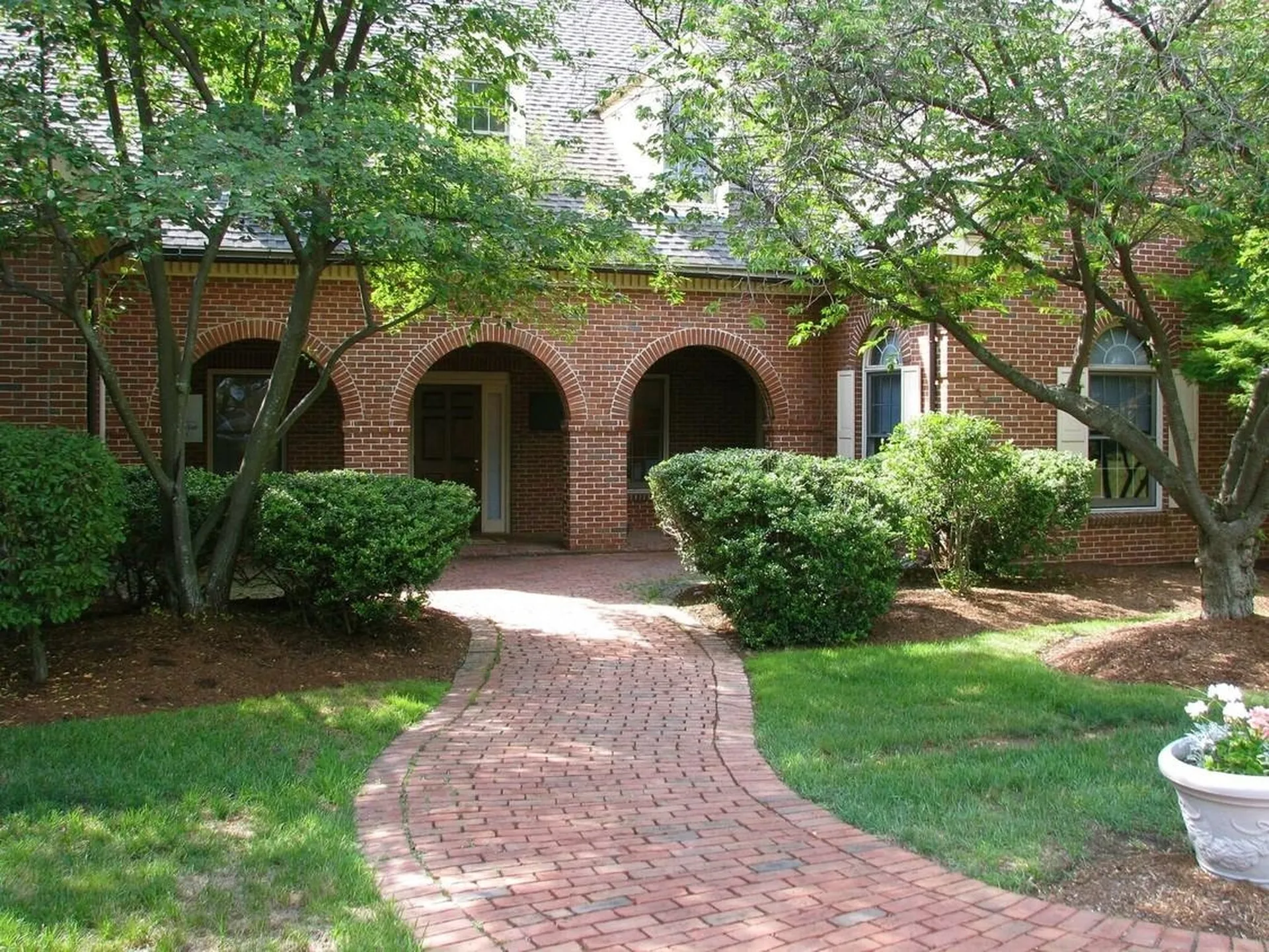 116 South River Road Bedford NH 03110