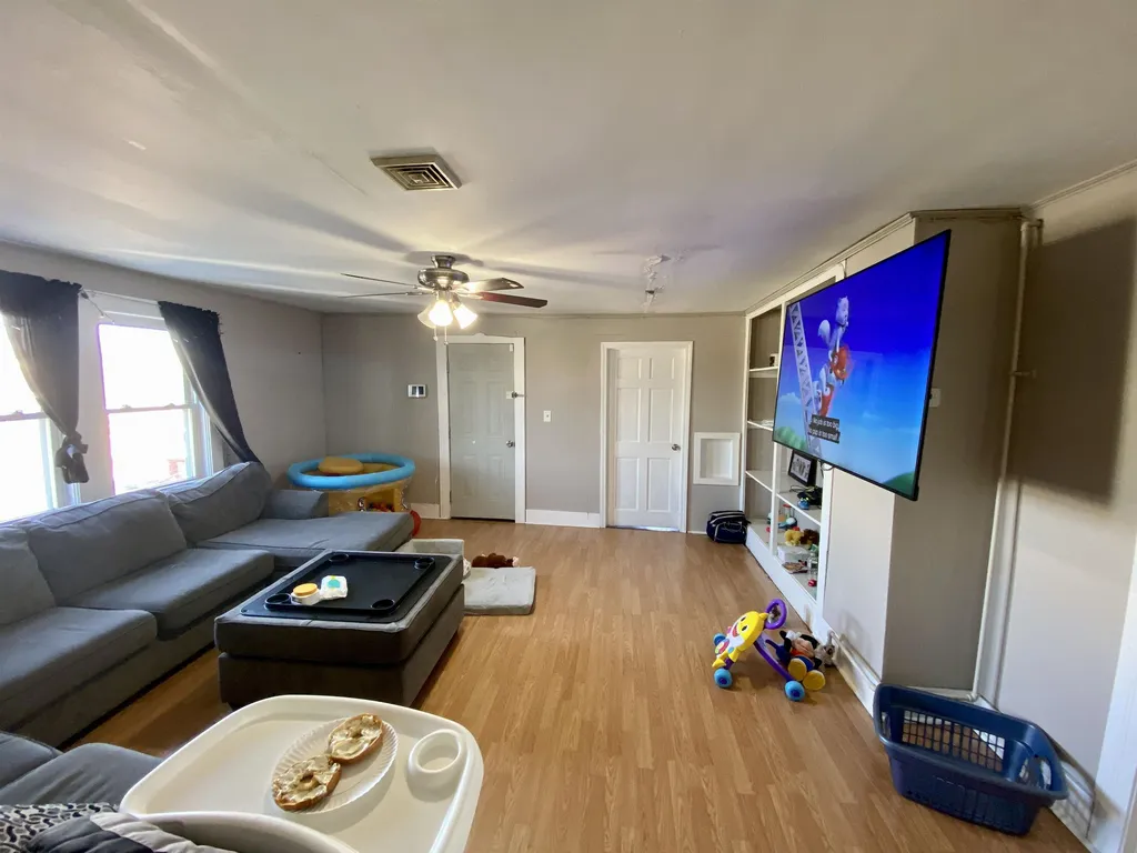 101 Pine Street Nashua NH 03060