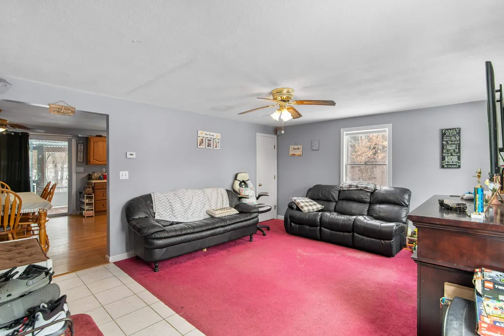 20 Bockes Road Hudson NH 03051