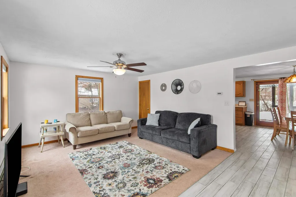20 Bockes Road Hudson NH 03051