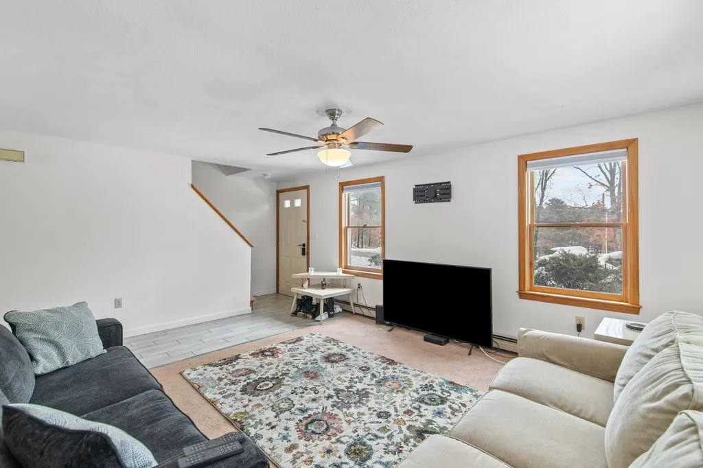 20 Bockes Road Hudson NH 03051