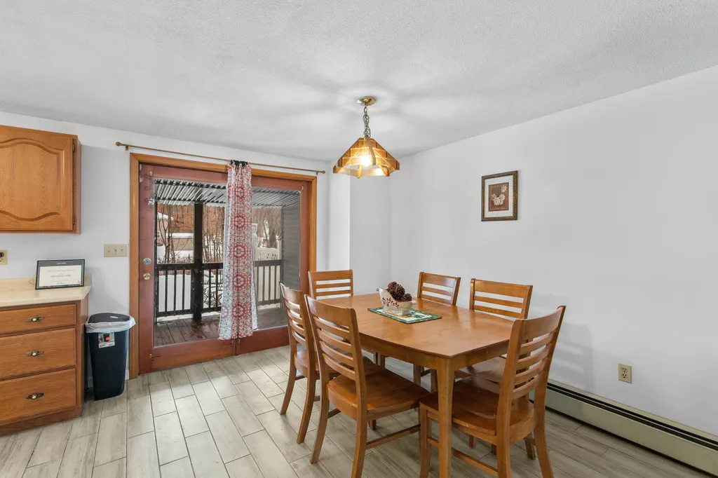 20 Bockes Road Hudson NH 03051