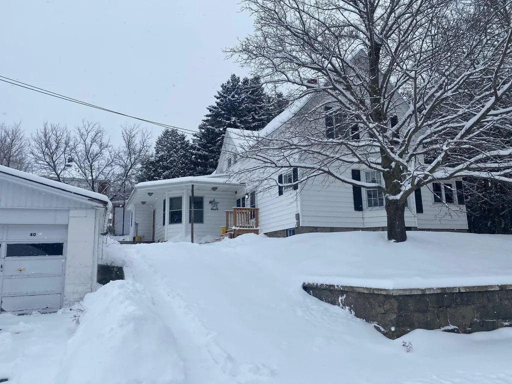 40 Jasper Street Berlin NH 03570
