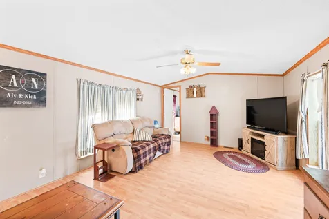 14 Welch Lane Raymond NH 03077