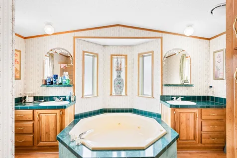 14 Welch Lane Raymond NH 03077
