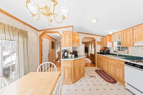 14 Welch Lane Raymond NH 03077