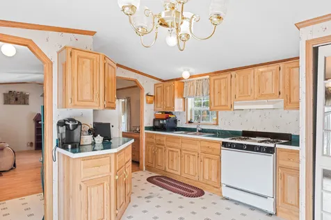 14 Welch Lane Raymond NH 03077