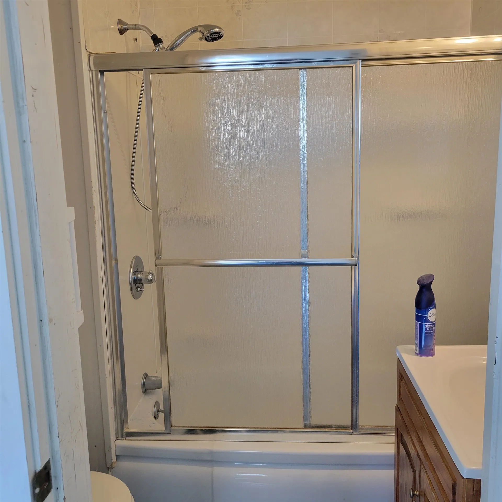 54 Kinsley Street Nashua NH 03060