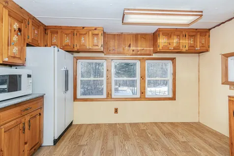 15 Bangor Street Nashua NH 03063