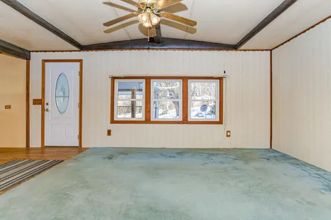 15 Bangor Street Nashua NH 03063