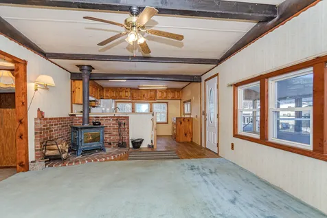 15 Bangor Street Nashua NH 03063