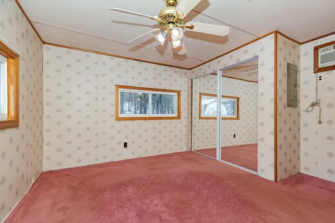15 Bangor Street Nashua NH 03063