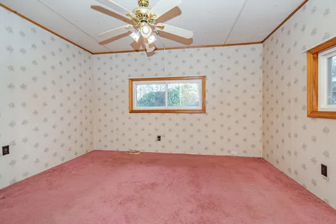 15 Bangor Street Nashua NH 03063