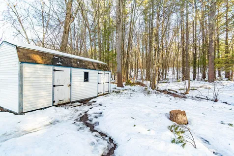 15 Bangor Street Nashua NH 03063