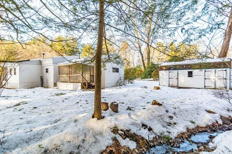 15 Bangor Street Nashua NH 03063