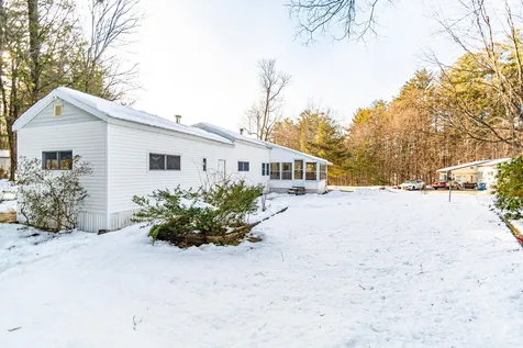 15 Bangor Street Nashua NH 03063