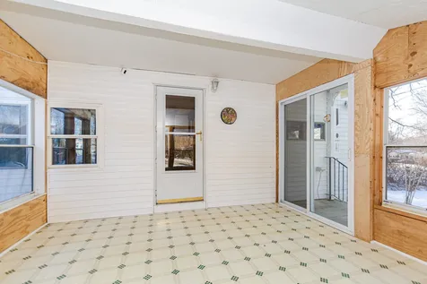 15 Bangor Street Nashua NH 03063
