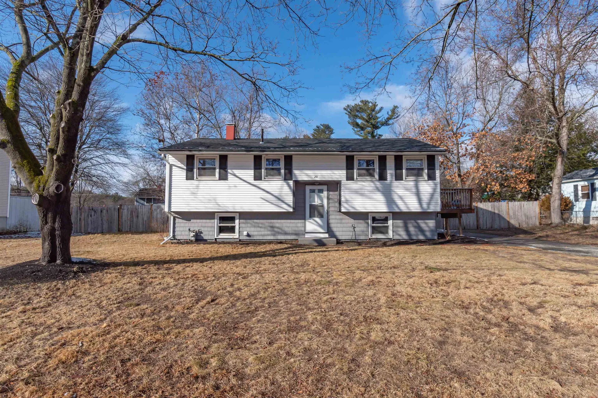 20 White Plains Drive Nashua NH 03062