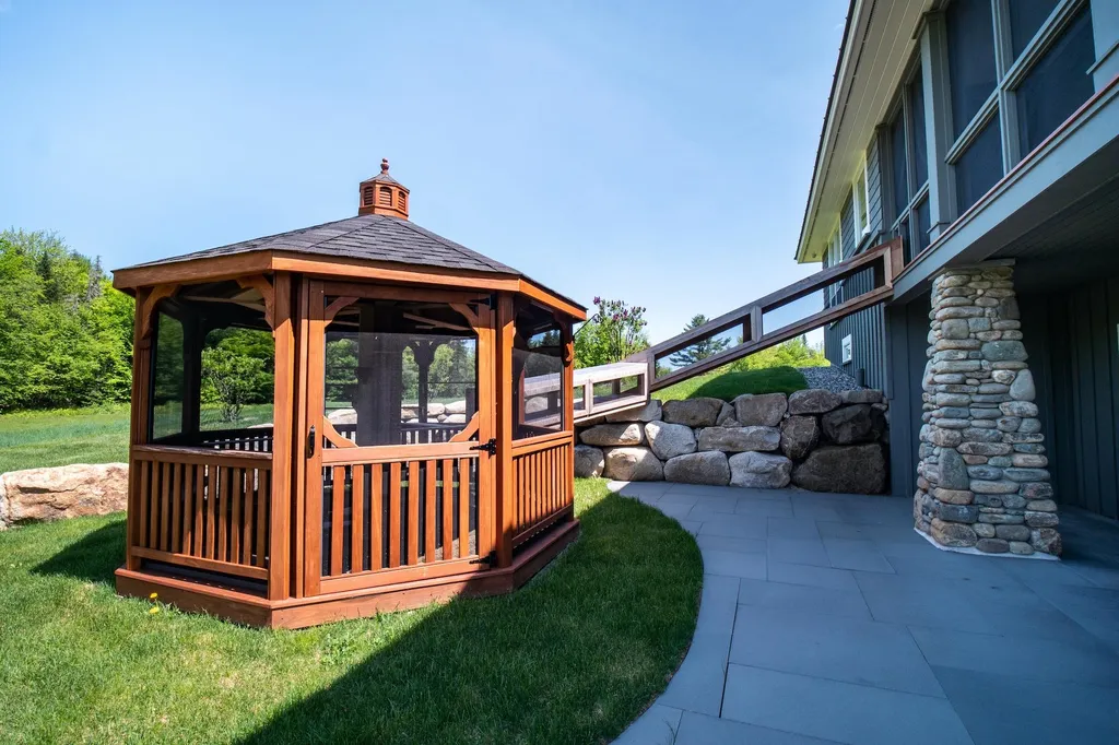 400 Windy Meadow Road Northfield VT 05663